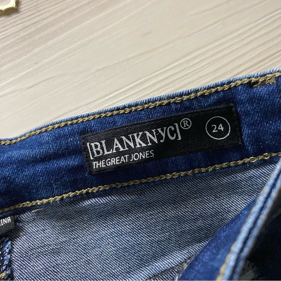 BLANKNYC Distressed High Rise Skinny Jeans - Picture 4 of 14